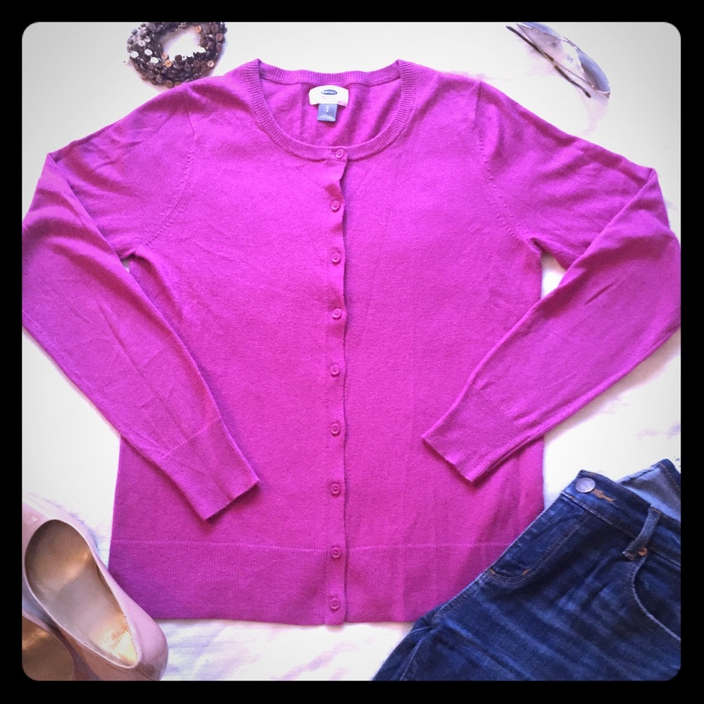 Magenta- old navy cardigan sweater- size small 👚